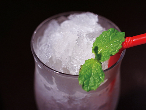 お口直しのハーブカクテル