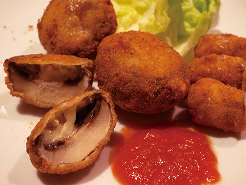 マッシュルームブルーチーズ詰めフライ 600円