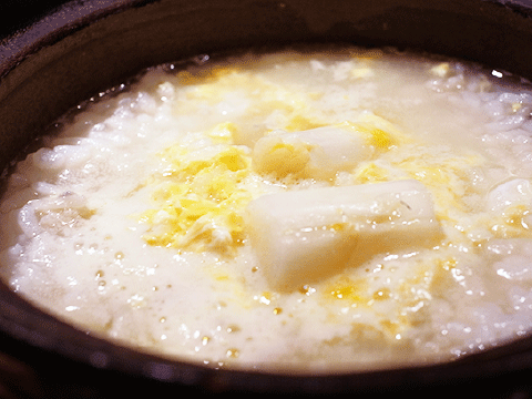 ホワイトアスパラとシャコの雑炊    850円