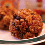 もちもち玄米の小さなおむすび     １個80円