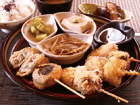 ２周年記念メニュー第三弾   おまかせ串カツランチ500円（税別）