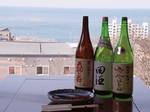 最高の眺めと美味しいお蕎麦。 ５月初旬はエゾエンゴサクも咲きます。