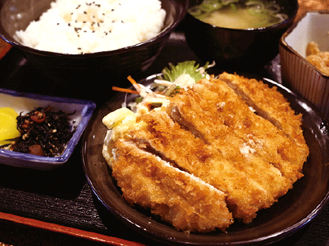 日替わりランチ   850円（ドリンク付き）