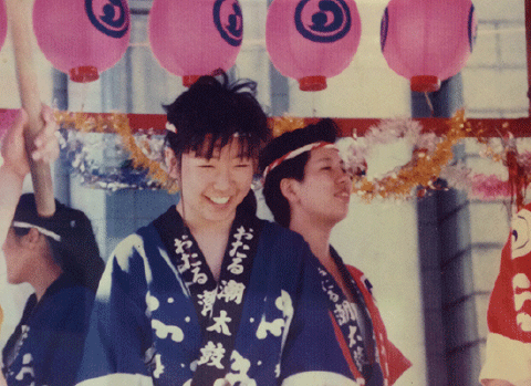 お祭りシーズン到来！ 太鼓をやっているあの人は？