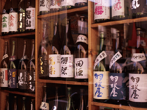 お店正面のウインドウが 変わりました！