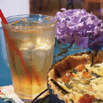 ミントティー 500円      なんか夏野菜のキッシュ  １ピース400円 