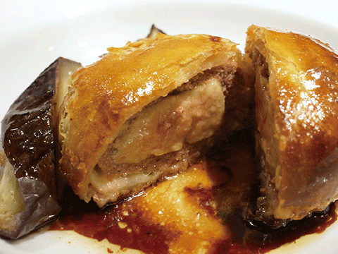 フォアグラのラム肉パイ包み焼き   1,250円
