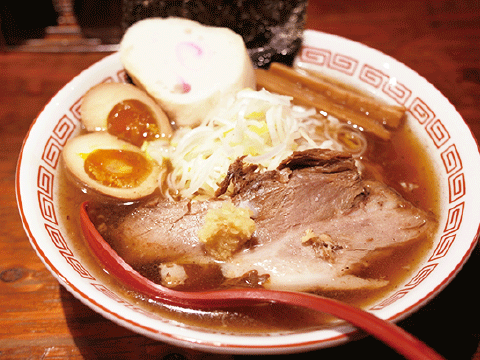 夜鳴きそば 500円 味玉トッピング100円