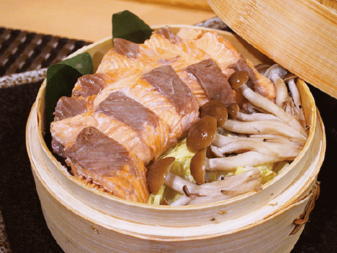 鮭のせいろ蒸し   800円（外税）