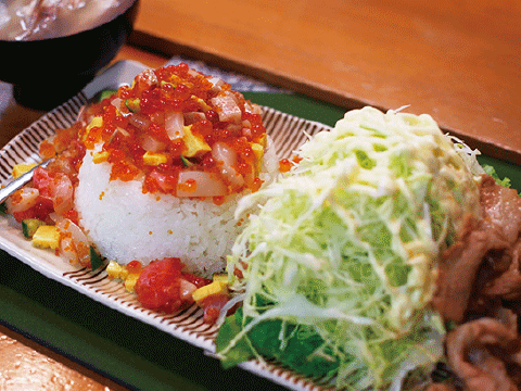 Ａプレート  900円（あら汁付き）