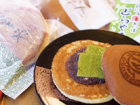 「知産志食しりべし」   ローカルフードチャレンジにて、どら焼きバー？