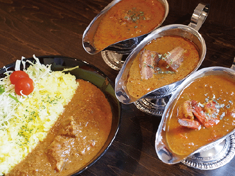 新朝里名物！朝里ダムカレー  800円〜