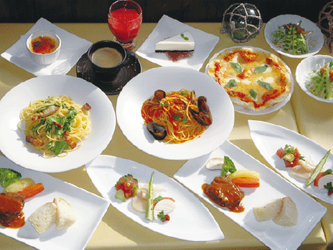 大人気！女子会プランお一人様3,240円（税込） 全９品＋ドリンク２杯付き！＊要予約