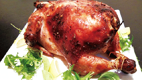 限定30羽！厚真産特大桜姫鶏のローストチキン 4,980円（税別）