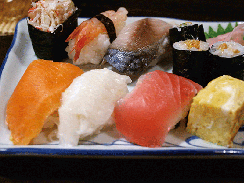 りゅうさんのなんちゃって寿司 880円