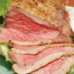 クリスマスや年末年始のホームパーティーに、  お持ち帰り用 道産牛ランプ肉ローストビーフはいかが？