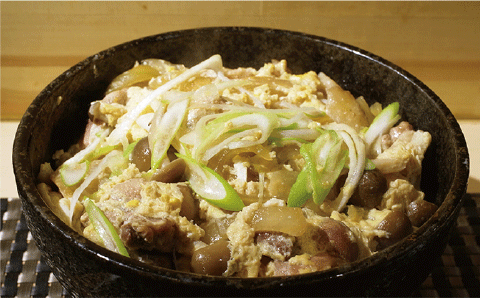 薩摩地鶏の親子丼 1,600円（税別）