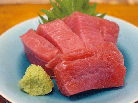 生本マグロ赤身刺し      800円