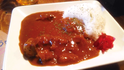 夏限定スパイシー牛スジカレー    850円