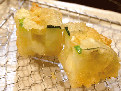 ズッキーニのチーズはさみ揚げ     200円