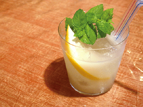 幸水梨のミントレモネード      900円