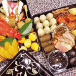 伊勢海老や鯛祝焼きの入った、日本料理屋のおせち、ご予約承り中！